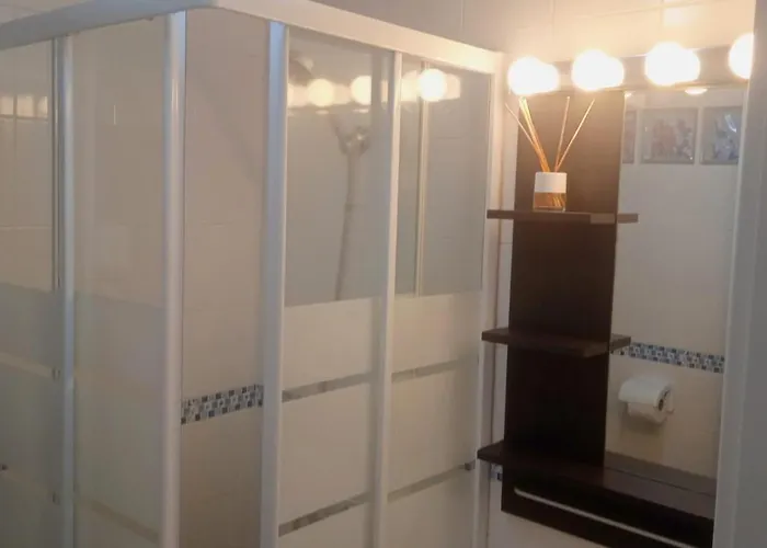 Apartment #409 Near Beaches &free Wifi *
